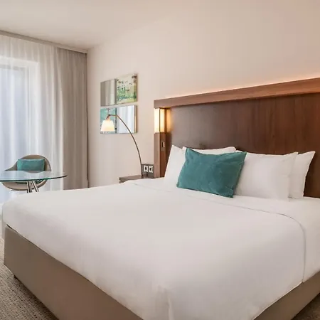 Courtyard By Marriott Cologne-2